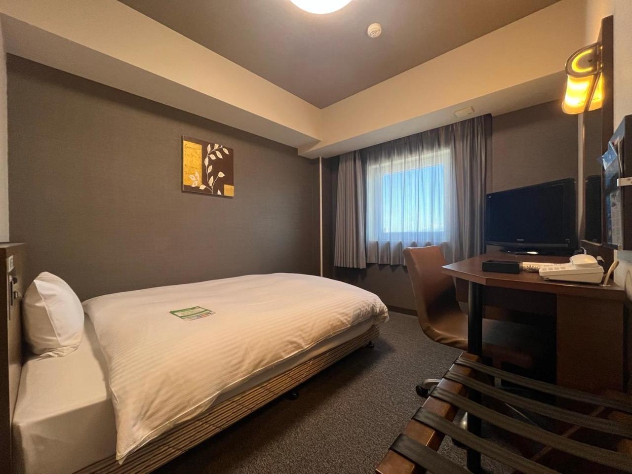 Hotel Route-Inn Niigata Nishi Inter Dış mekan fotoğraf
